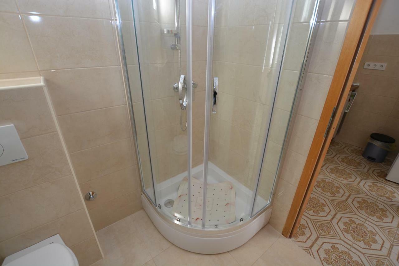 Apartment Nadica Punat Ngoại thất bức ảnh