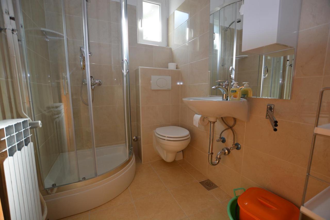 Apartment Nadica Punat Ngoại thất bức ảnh